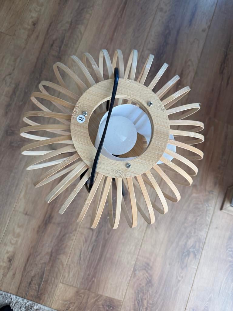 Stijlvolle bamboe tafellamp met zwart metalen onderstel, Ophalen, Led-lamp, Minder dan 30 watt, E27 (groot)