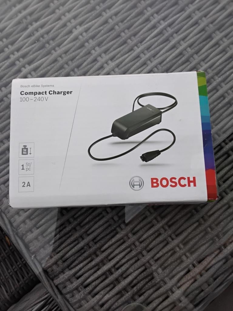 Boch 400 lader kijk foto, Fietsen en Brommers, Fietsaccessoires | Fietsaccu's, Ophalen of Verzenden, Gebruikt