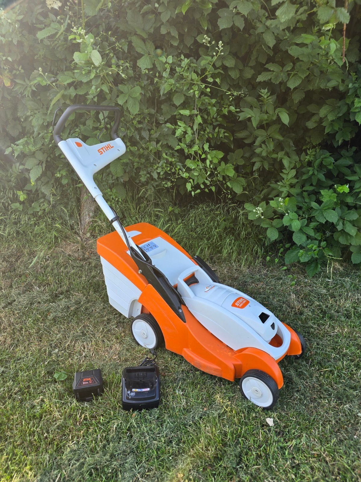 Stihl rma 339 met accu en lader, Ophalen, Cirkelmaaier, Stihl, Gebruikt