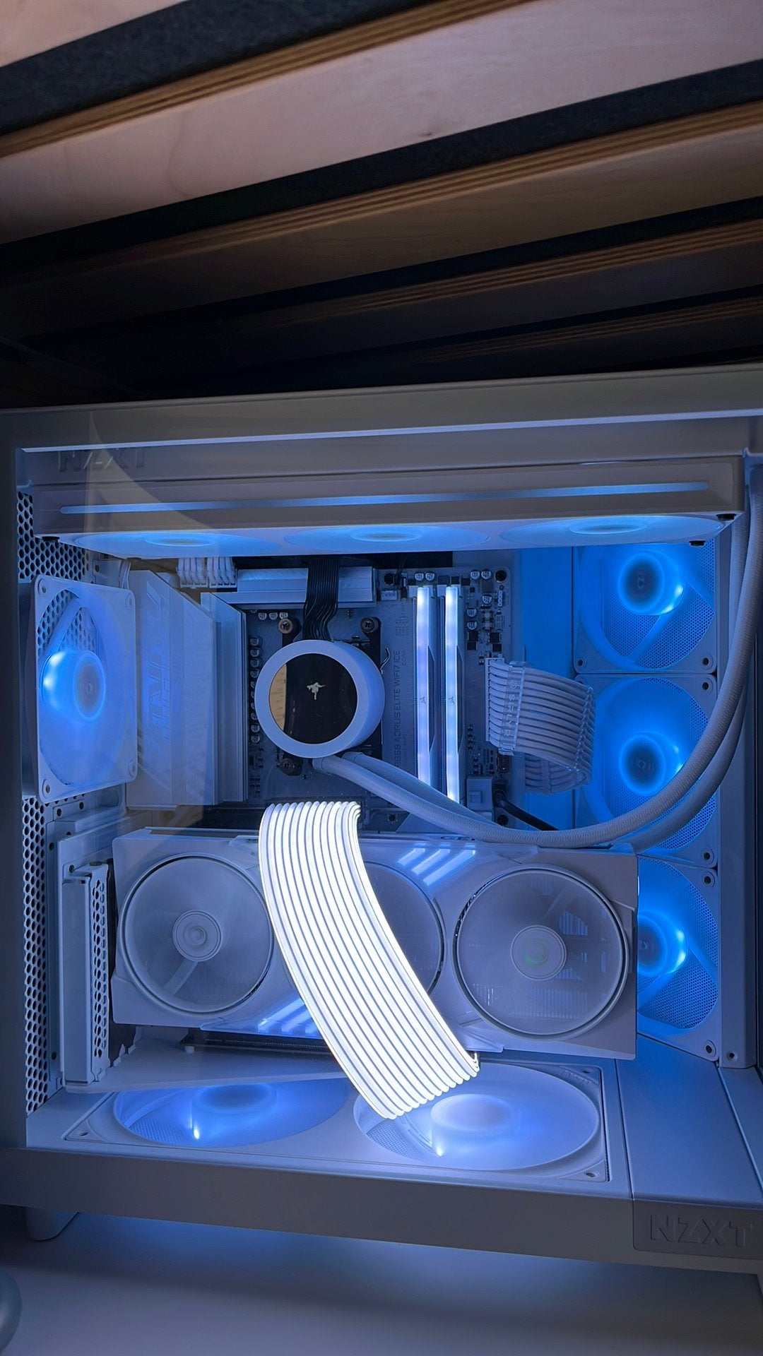 Game pc rtx 5060ti 16gb r5 9600x 32gb ddr5 1tb nvme GARANTIE, Computers en Software, Ophalen of Verzenden, Zo goed als nieuw, Waterkoeling