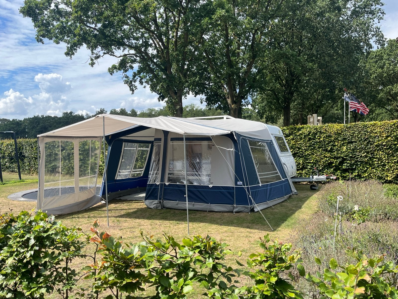 Keurige ‘03 Knaus sport 440 LK stapelbed voortent luifel, Caravans en Kamperen, 750 - 1000 kg, Particulier, 4 tot 5 meter, Knaus