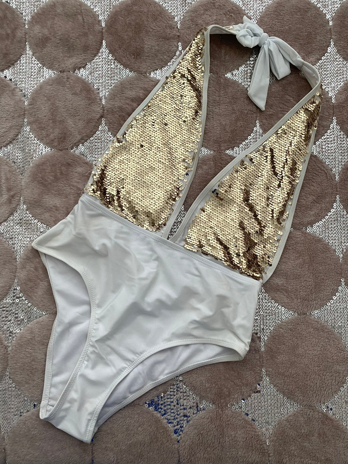 Badpak wit met gouden loafers, Kleding | Dames, Ophalen of Verzenden, Gedragen, Wit, Badpak