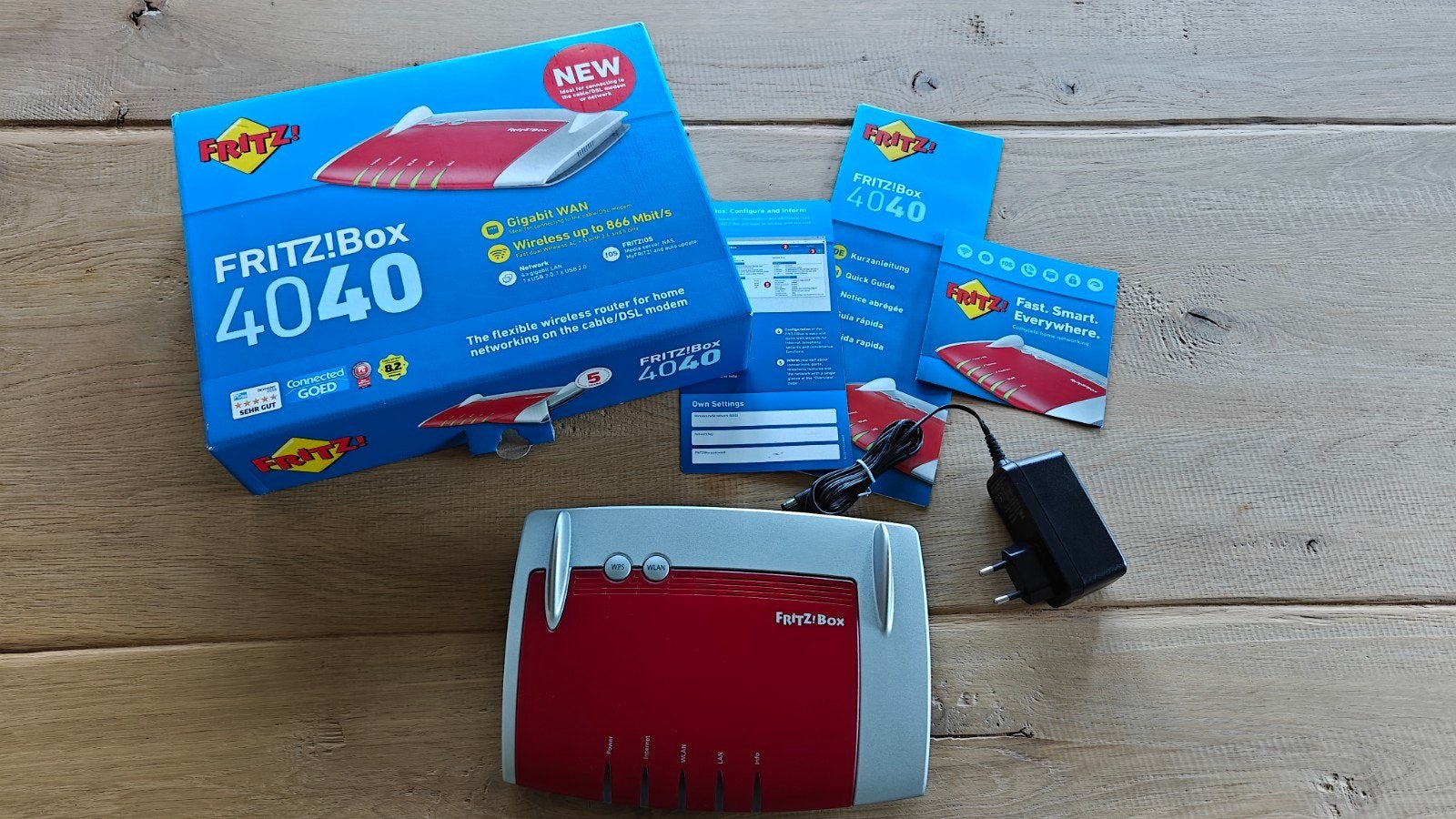 Fritz!Box 4040 WLAN Router/Switch - Gebruiksvriendelijk, Ophalen of Verzenden, Gebruikt