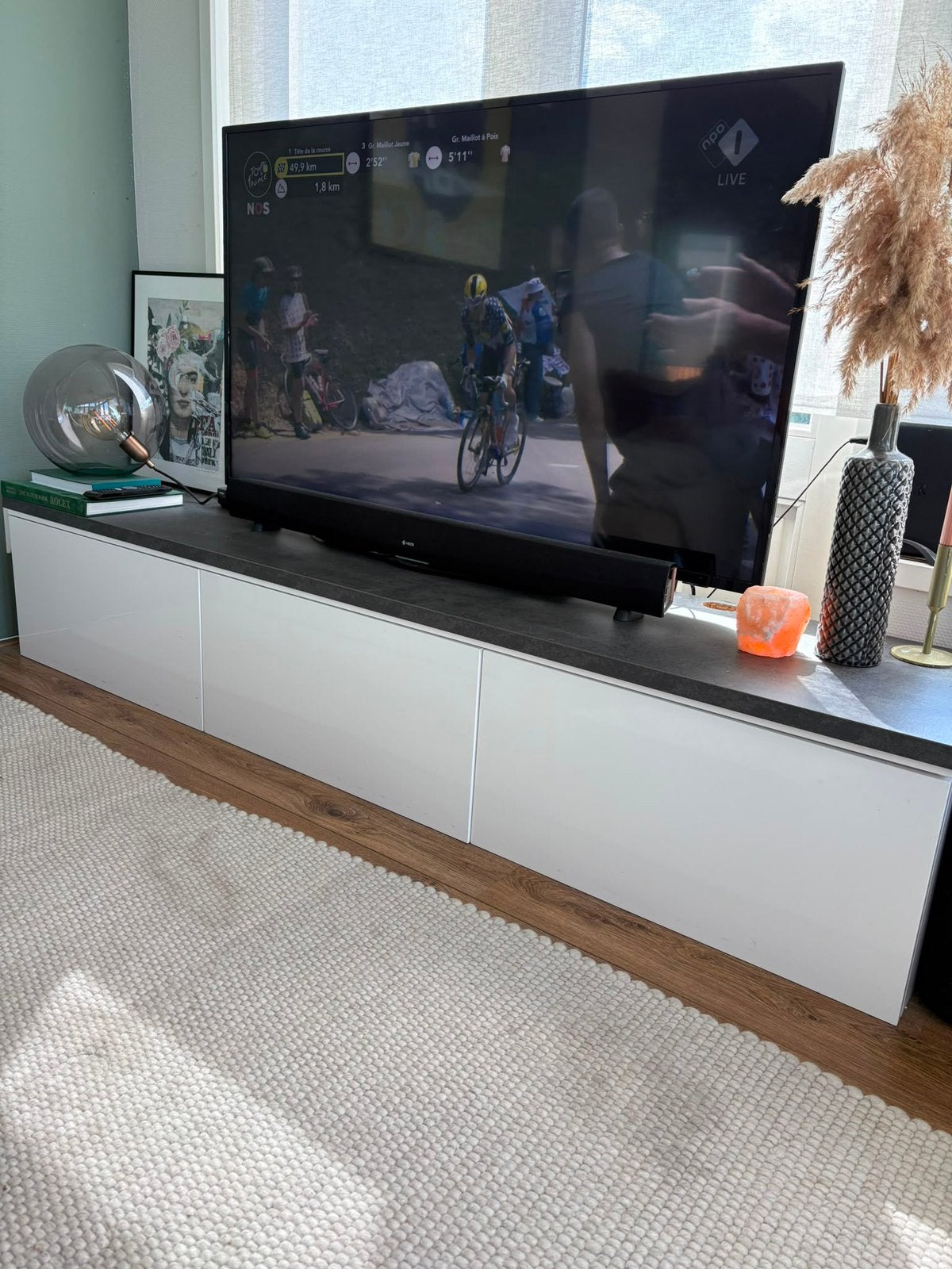 Wit hoogglans dressoir 201cm. Optioneel met antraciet blad, Ophalen of Verzenden, Zo goed als nieuw, 200 cm of meer, Minder dan 100 cm