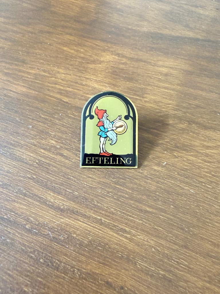 Efteling pin - Serie 8 – Kabouter met gong, Verzamelen, Efteling, Ophalen of Verzenden, Nieuw, Button of Speldje