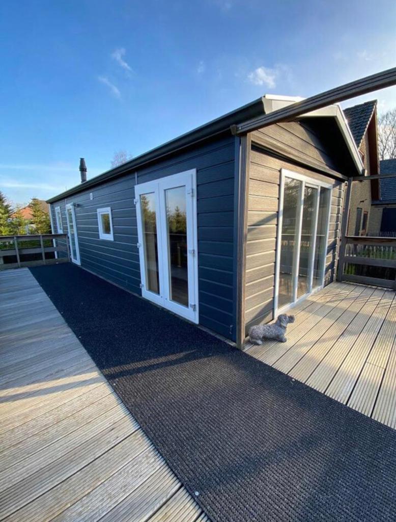 Mooie winterharde geïsoleerde mantelzorg chalet +/-40m2, Chalet, 1 slaapkamers