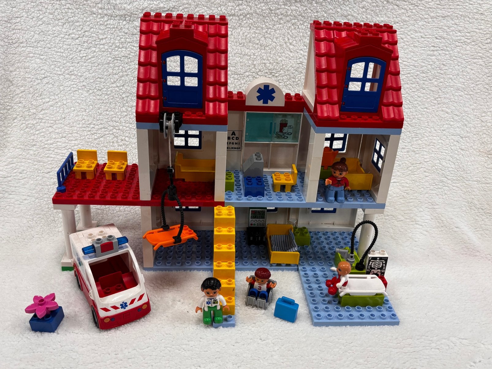Duplo 5785 groot ziekenhuis, Aastvej 1, 7190 Billund, Denemarken, Product.compliance@LEGO.com, Ophalen of Verzenden, Duplo