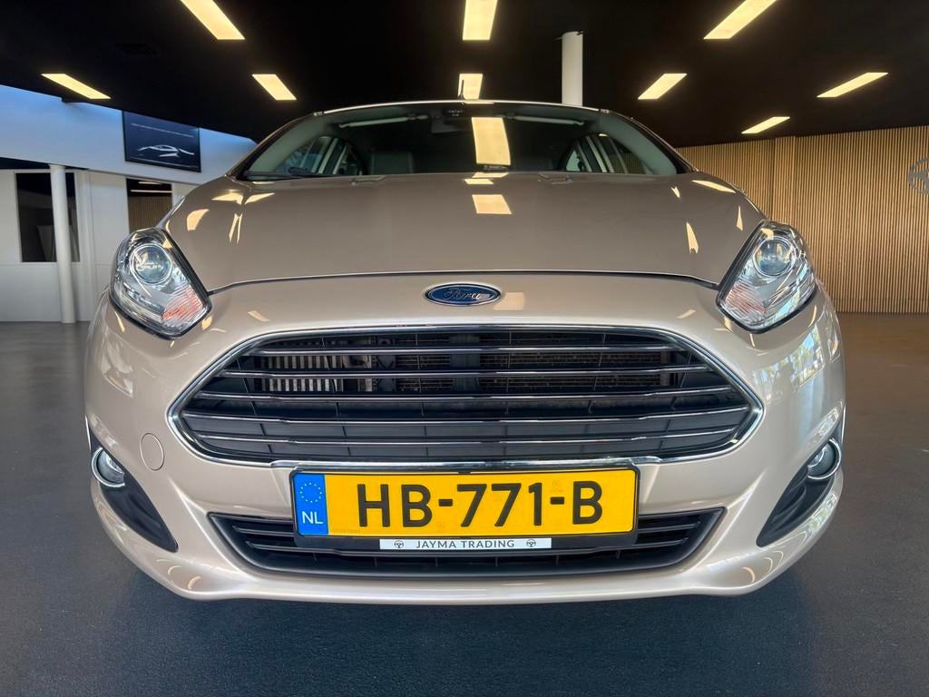 Ford Fiesta 1.0 EcoBoost Titanium, Voorwielaandrijving, Bruin, 23 km/l, Origineel Nederlands