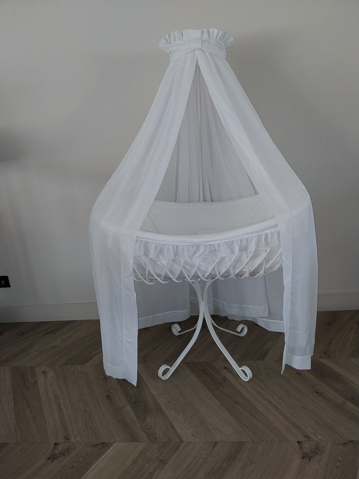 Witte Wieg met Hemel - Klassiek en Elegant, Ophalen, Zo goed als nieuw, Wieg