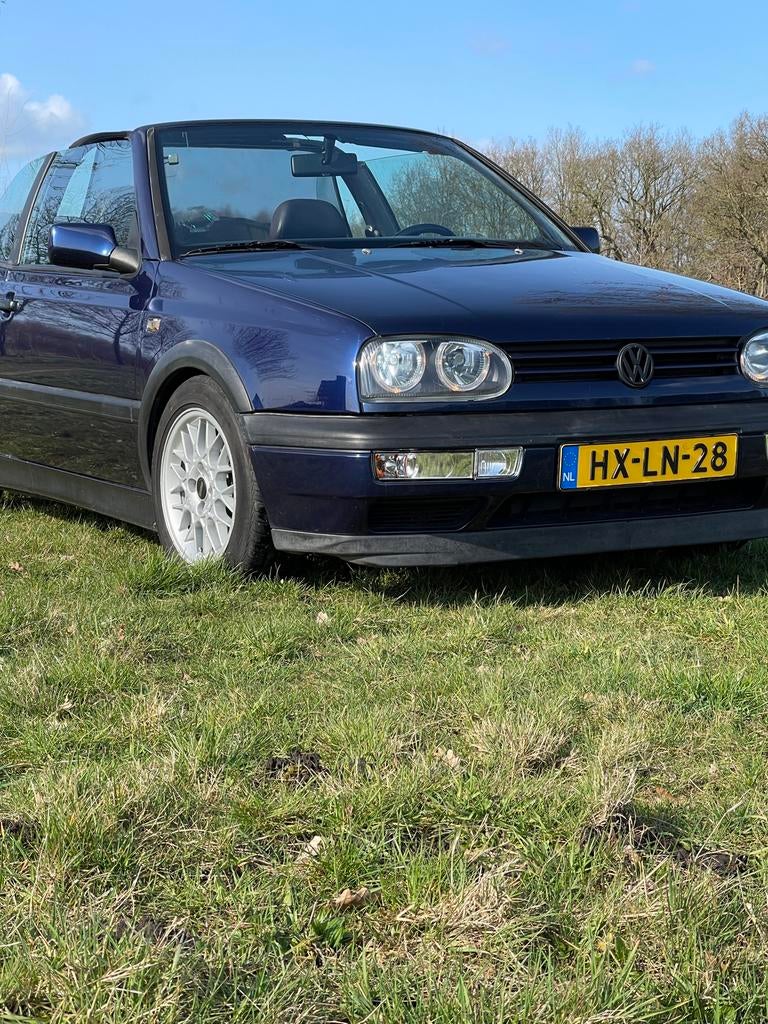 Golf 3 Cabriolet 85KW E2 1994 Blauw 2 liter, Voorwielaandrijving, 4 cilinders, Blauw, Origineel Nederlands