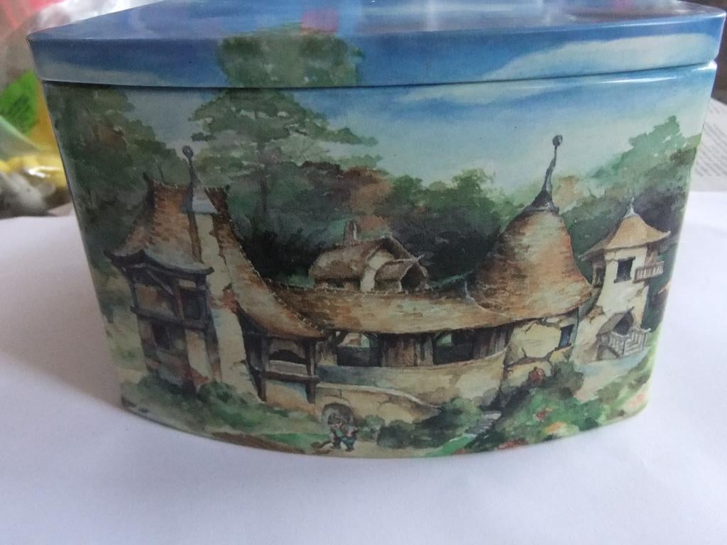 Efteling look blik met o.a. veel efteling poppetjes, Verzenden, Zo goed als nieuw