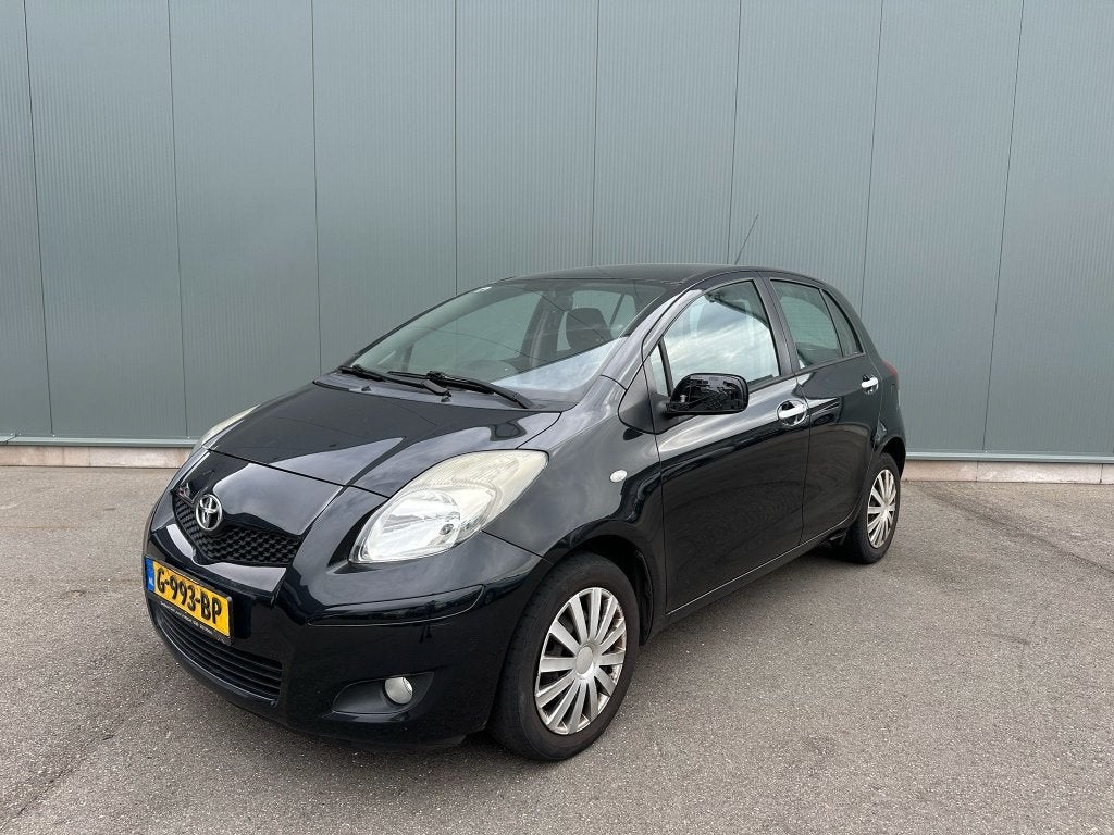 Toyota Yaris 1.3 VVTi Comfort Lim CLIMA AIRCO ! (bj 2010), Auto's, Toyota, 1025 kg, 101 pk, 40 €/maand, 4 cilinders