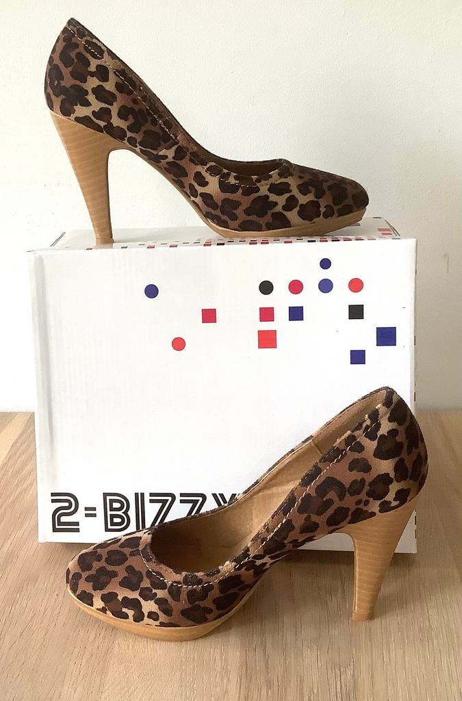 Panter pumps met houten hoge hakken maat 38, Ophalen of Verzenden, Zo goed als nieuw, Bruin