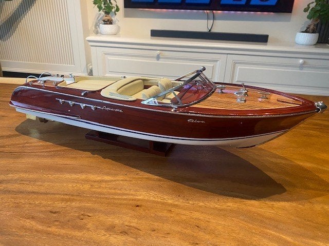 Riva Aquarama 1:12 68 CM Creme, Ophalen of Verzenden, Nieuw, Groter dan 1:32