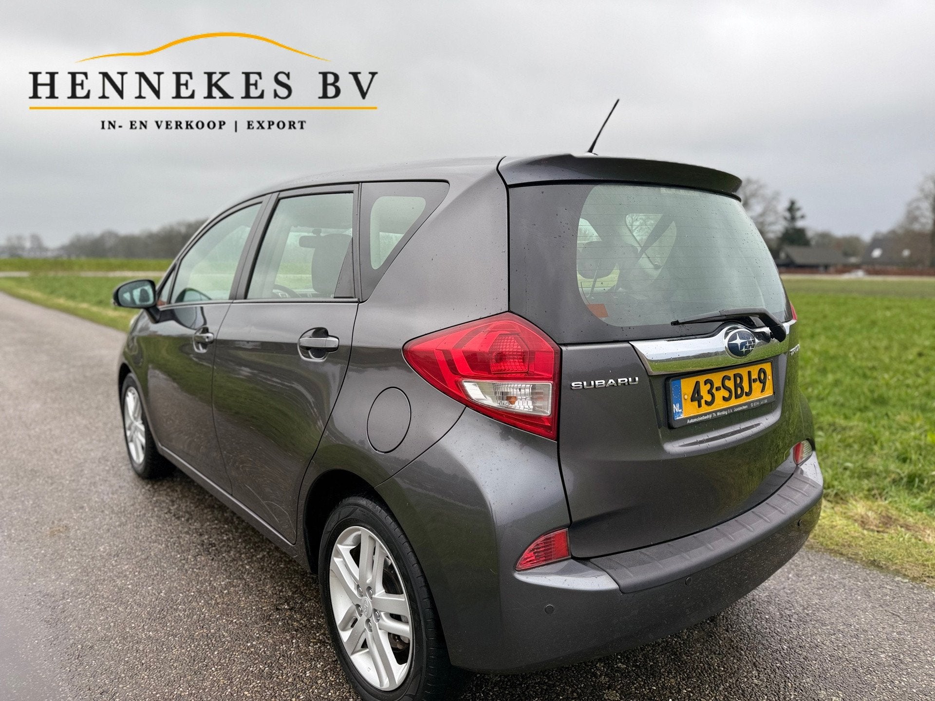 Subaru Trezia 1.4D Luxury Automaat, Auto's, Euro 5, Gebruikt, Zwart, 4 cilinders
