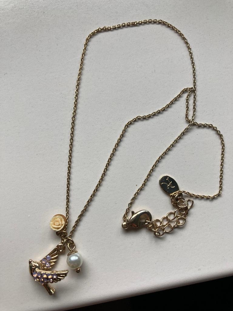 Vintage goudkleur strass ketting vogeltje parel bedel roosje, Overige materialen, Verstelbaar, Ophalen of Verzenden, Zo goed als nieuw