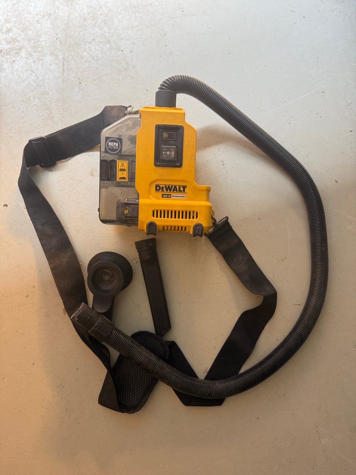 DeWalt Draagbare Stofzuiger met HEPA-filter, Gebruikt, Draadloos, Ophalen of Verzenden, Industriële stofzuiger