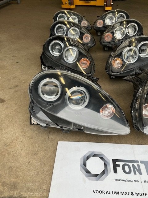 Foto 4 van MGF MG TF alle verlichting / lampen / koplampen / interieur