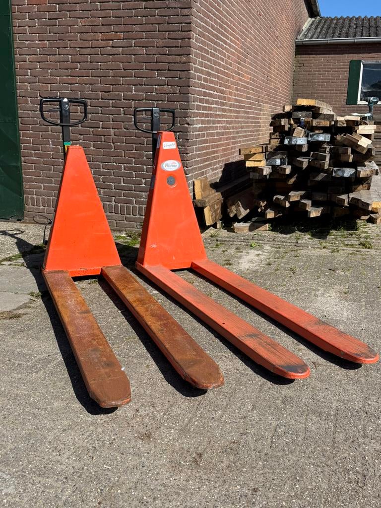 38 stuks BT Lifter Elektrische / Normale Pompwagens, Doe-het-zelf en Verbouw, Palletwagens en Pompwagens, Ophalen, Gebruikt