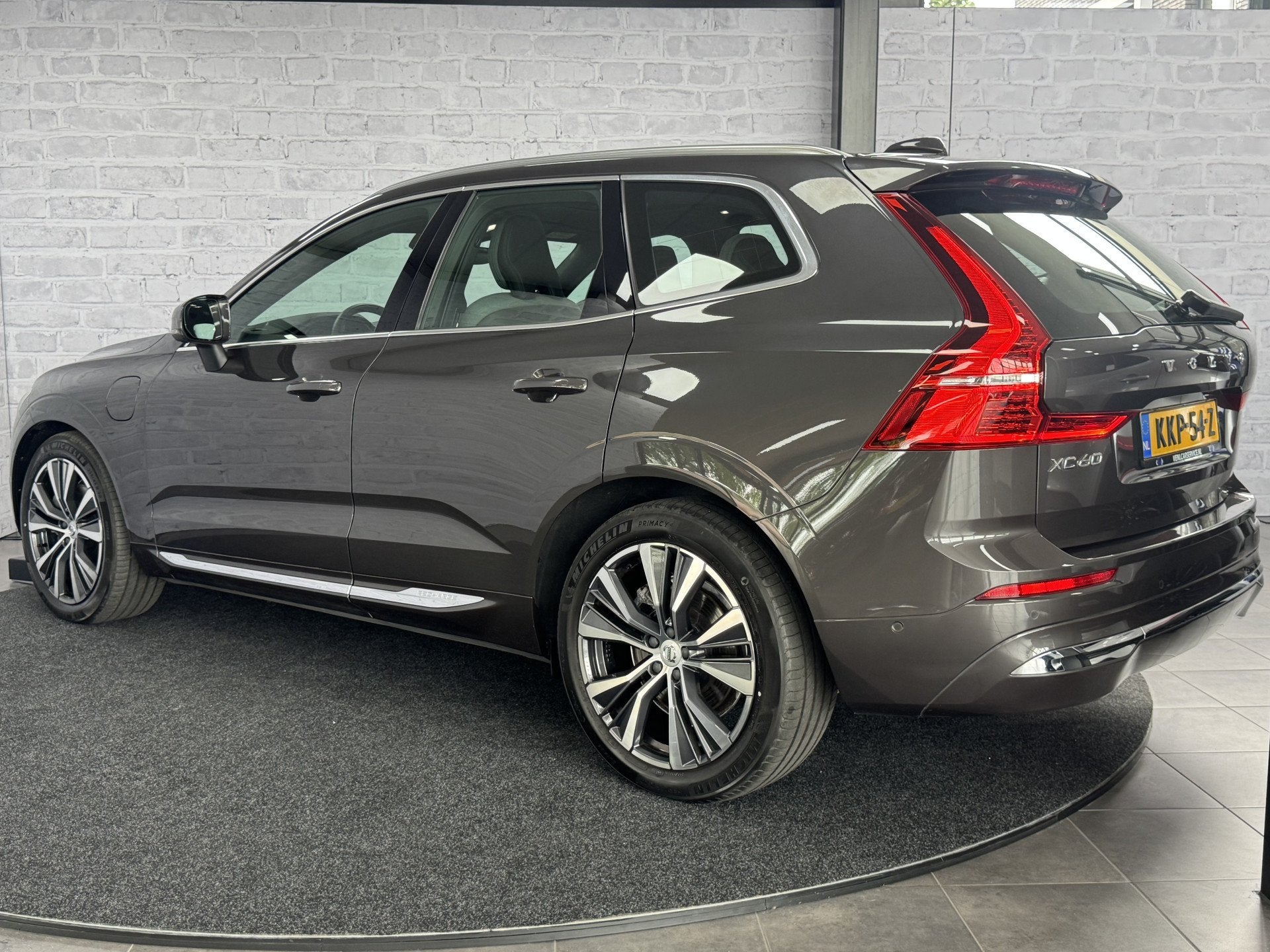Volvo XC60 T6 Recharge Inscription Luchtvering Pano 360camer, Automaat, Gebruikt, Euro 6, 1969 cc