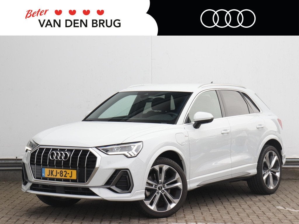 Audi Q3 45 TFSI e S edition | 360 camera | Adaptive cruise