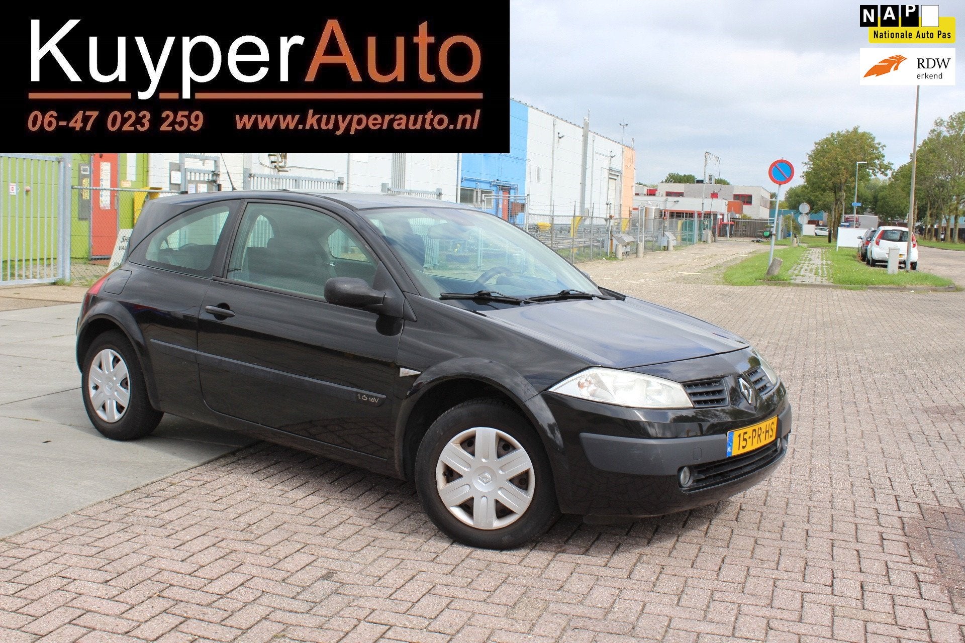Renault Mégane 1.6-16V Authentique Comfort Automaat airco c, Gebruikt, 4 cilinders, Zwart, Origineel Nederlands