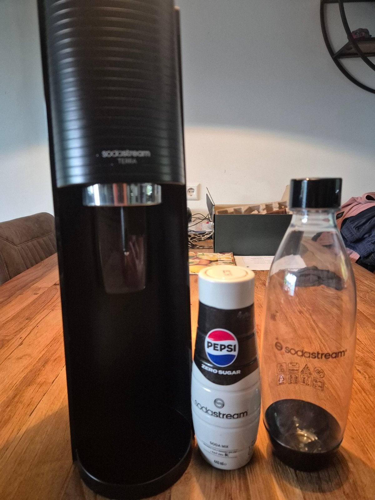 Sodastream Terra met fles en Pepsi Zero Sugar siroop, Ophalen, Zo goed als nieuw