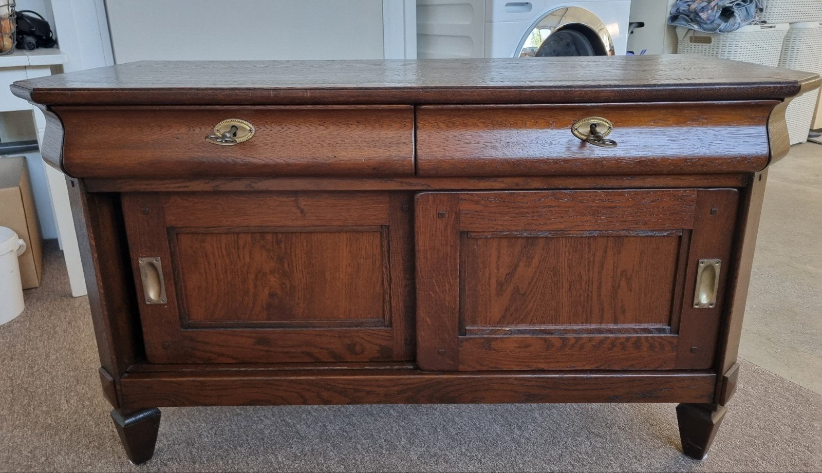 Tv meubel, donker massief eiken, in nieuwstaat 109x48x61, Ophalen, 100 tot 150 cm, Klassiek, Eikenhout