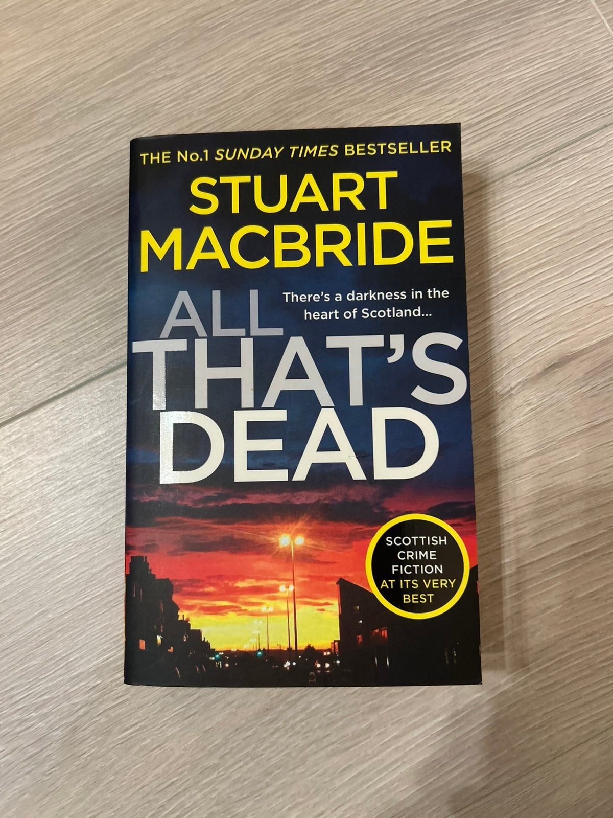 All That's Dead, Boeken, Detectives, Zo goed als nieuw, Ophalen of Verzenden