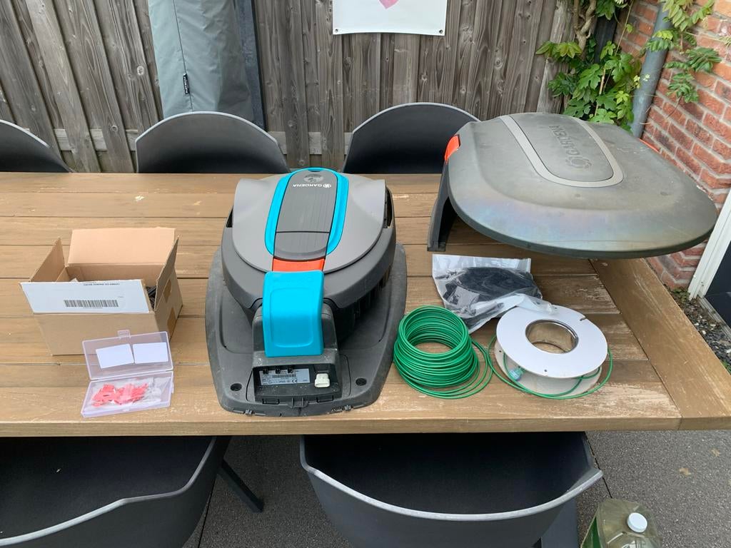 Gardena robotmaaier Sileno City Smart, Tuin en Terras, Robotmaaiers, Gebruikt, 20 tot 25 cm, Bestuurbaar via app, Ophalen