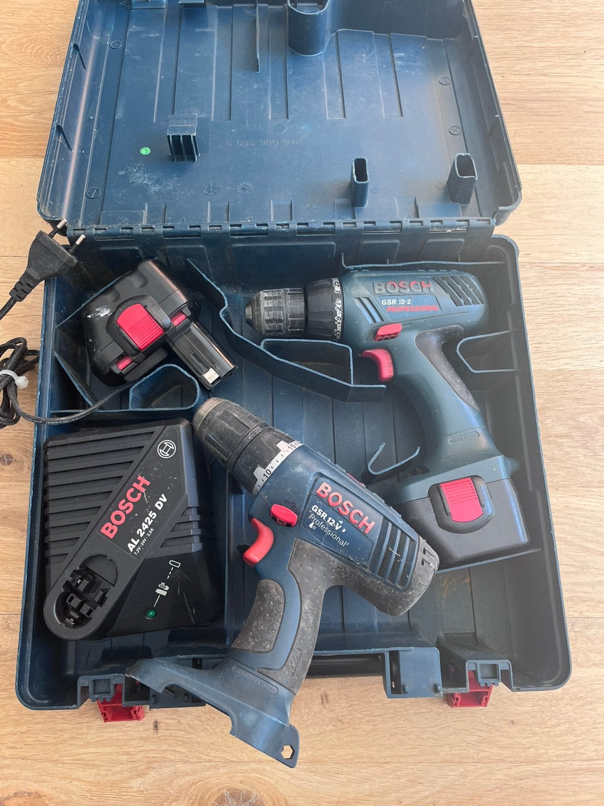 Bosch gsr 12 v Professional boormachine’s set, Gebruikt, Variabele snelheid, Ophalen of Verzenden, Boor- en Schroefmachine