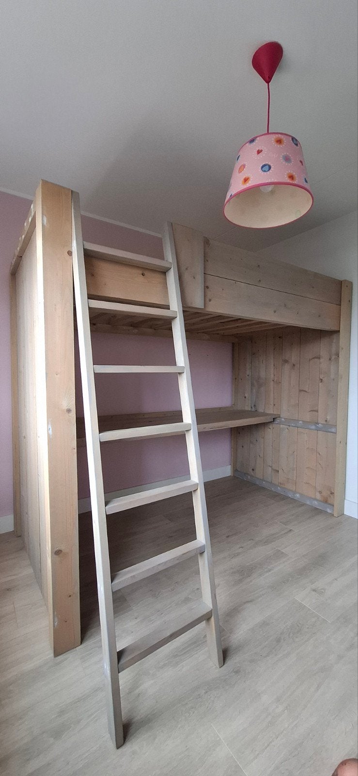 Stevige hoogslaper met bureau van steigerhout hout, Huis en Inrichting, Slaapkamer | Stapelbedden en Hoogslapers, Ophalen, Gebruikt