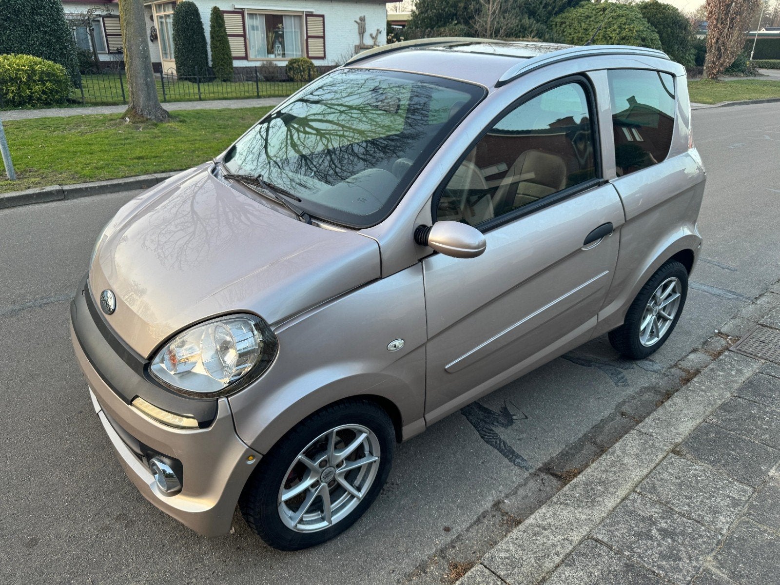 Microcar MGO brommobiel 45km auto, Ophalen, 46 km of meer, 16 km/u of meer