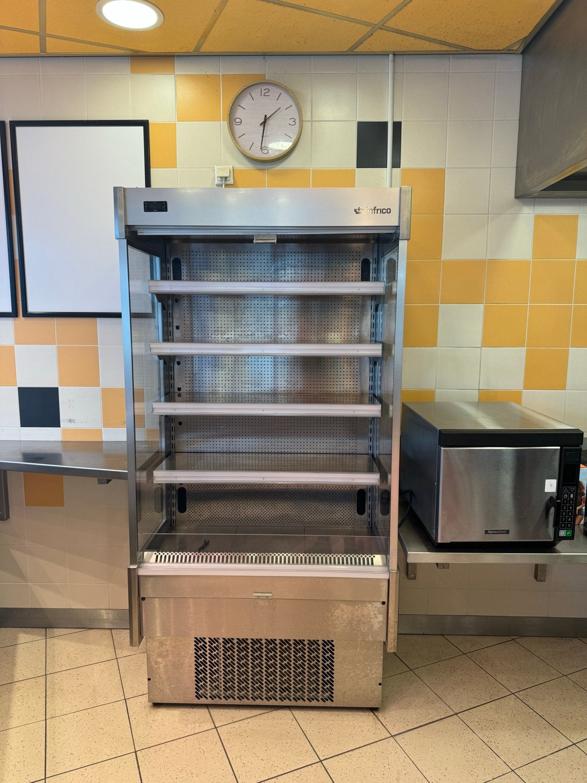 Koelkast / drankenkoeling / buitenkoeling aangeboden, 200 liter of meer, 60 cm of meer, Zonder vriesvak, Gebruikt