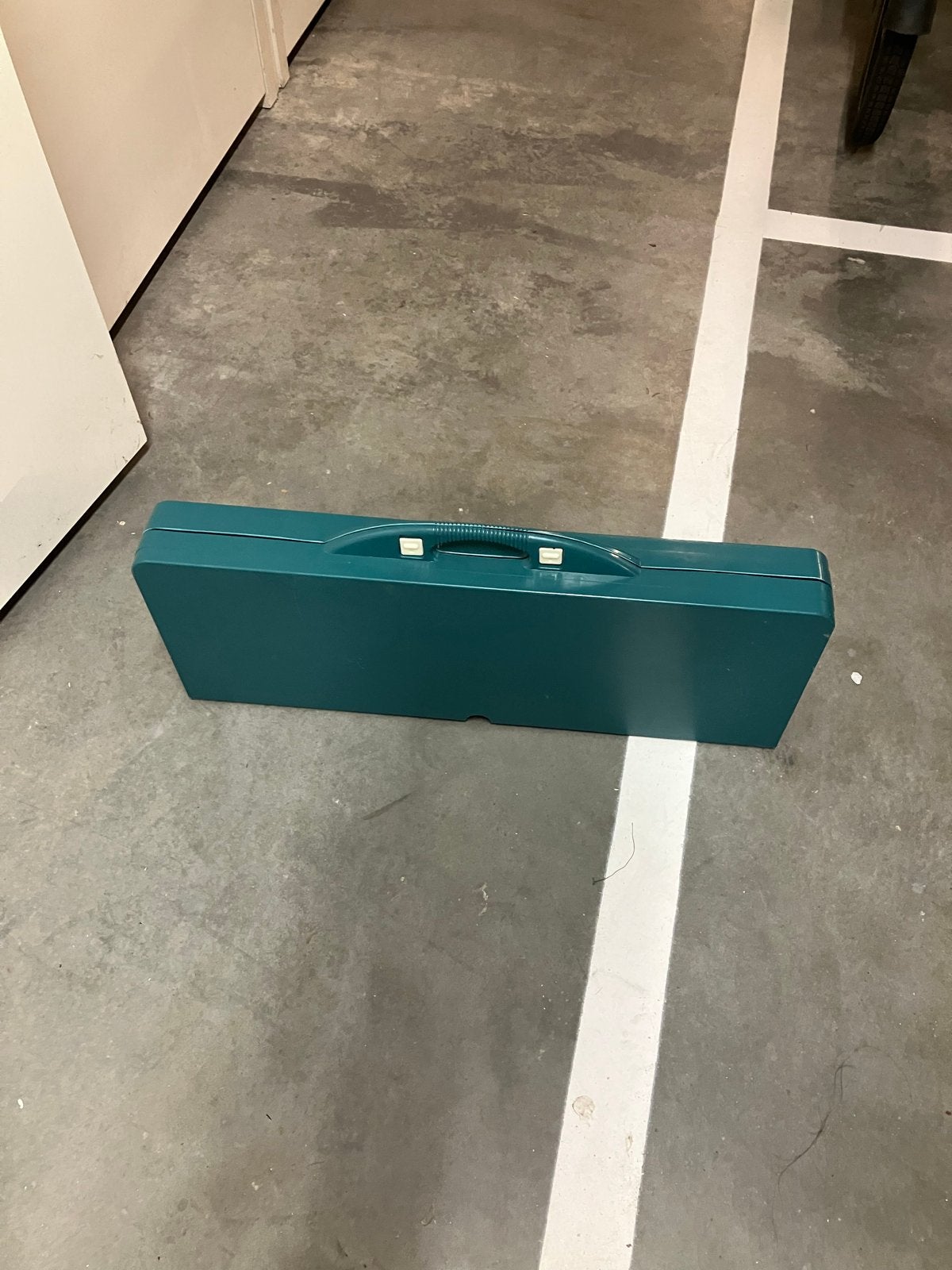 Opvouwbare campingtafel met krukjes, Ophalen, Gebruikt, Campingtafel