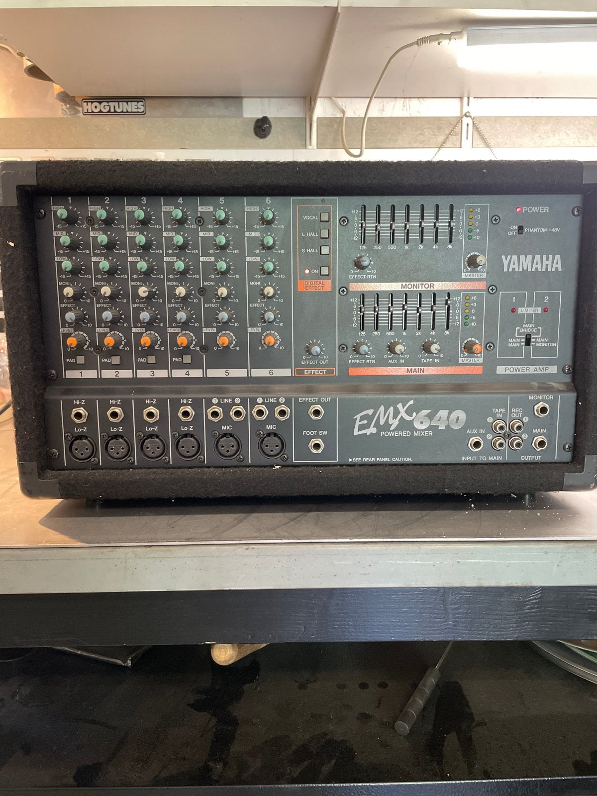 Yamaha EMX640 Powered Mixer - 6 kanalen, 200W, Ophalen, Gebruikt, 5 tot 10 kanalen, Microfooningang