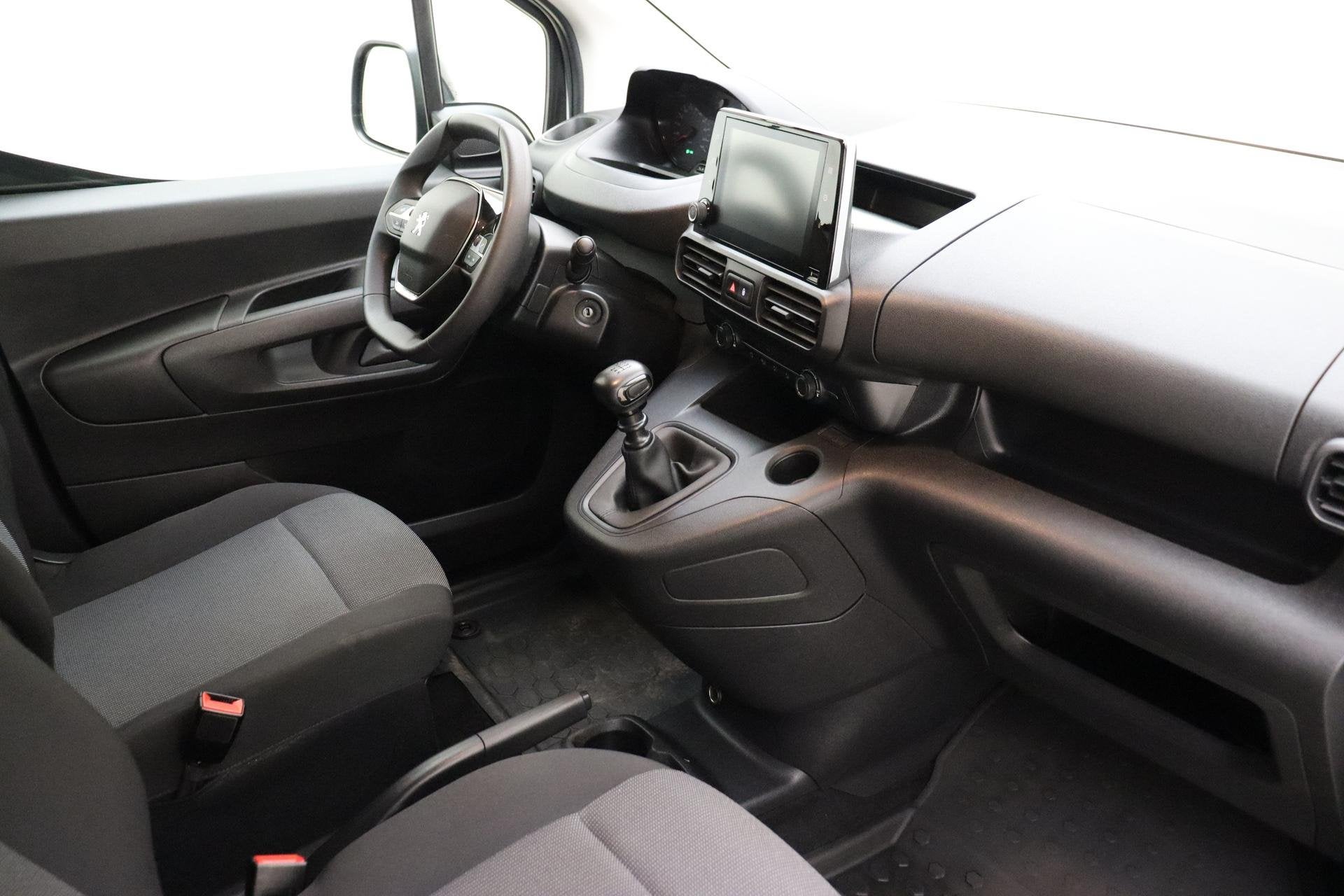 Peugeot Partner 1.5 BlueHDi 100 L1 100 PK | Cruise Control |, Auto's, Bestelauto's, Voorwielaandrijving, 1350 kg, Gebruikt, Leder en Stof