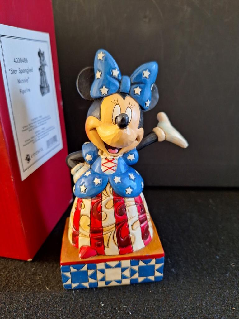Jim Shore Retired Disney Traditions Minnie Mouse USA beeld, Verzamelen, Disney, Ophalen, Mickey Mouse, Zo goed als nieuw, Beeldje of Figuurtje