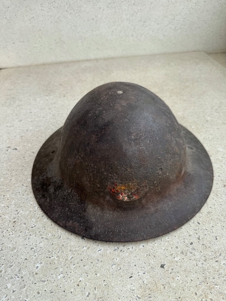 Wo1 Engelse helm met insigne, Verzamelen, Militaria | Algemeen, Ophalen of Verzenden, Landmacht, Engeland, Helm of Baret