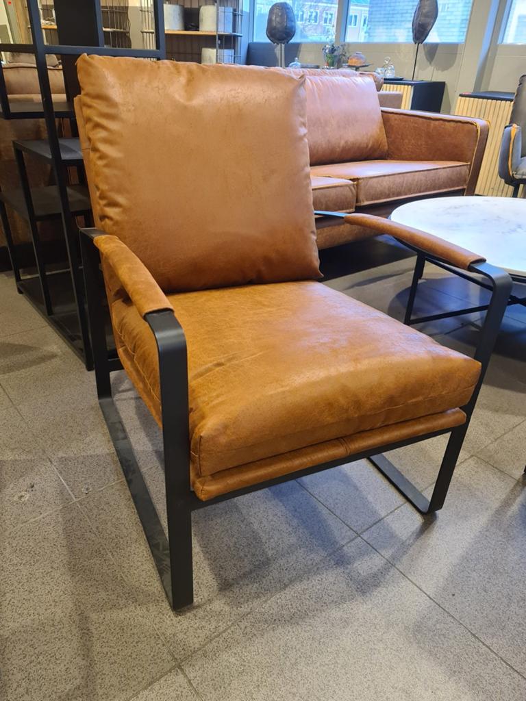 Nieuwe HSM collection fauteuil Miami leer cognac €225, Ophalen, Industrieel landelijk barok brocante koloniaal boheems vintage