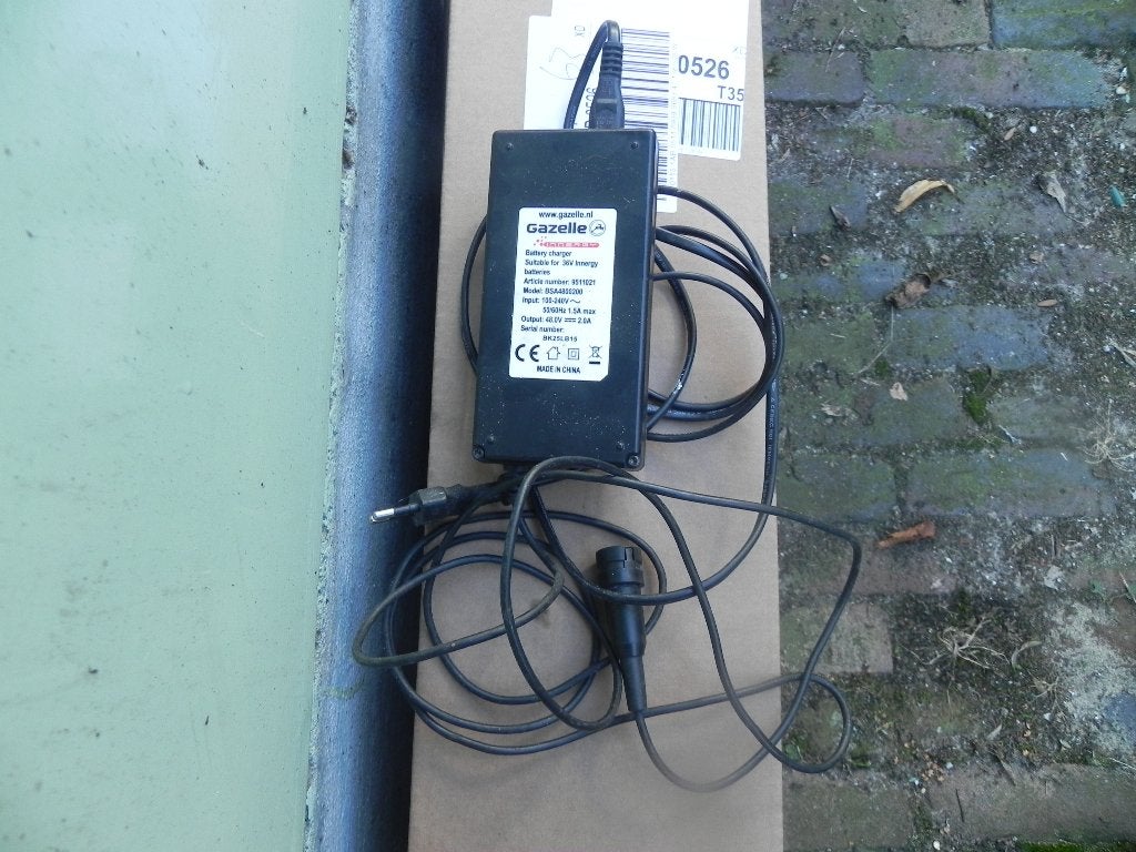 Gazelle accu lader, Ophalen, Zo goed als nieuw
