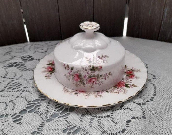 Royal albert lavender rose botervloot, Antiek en Kunst, Antiek | Servies los, Ophalen of Verzenden