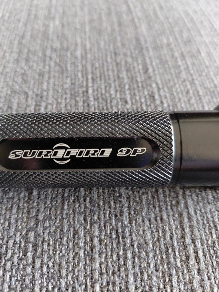 Zaklamp sure fire p9, Ophalen, Batterij