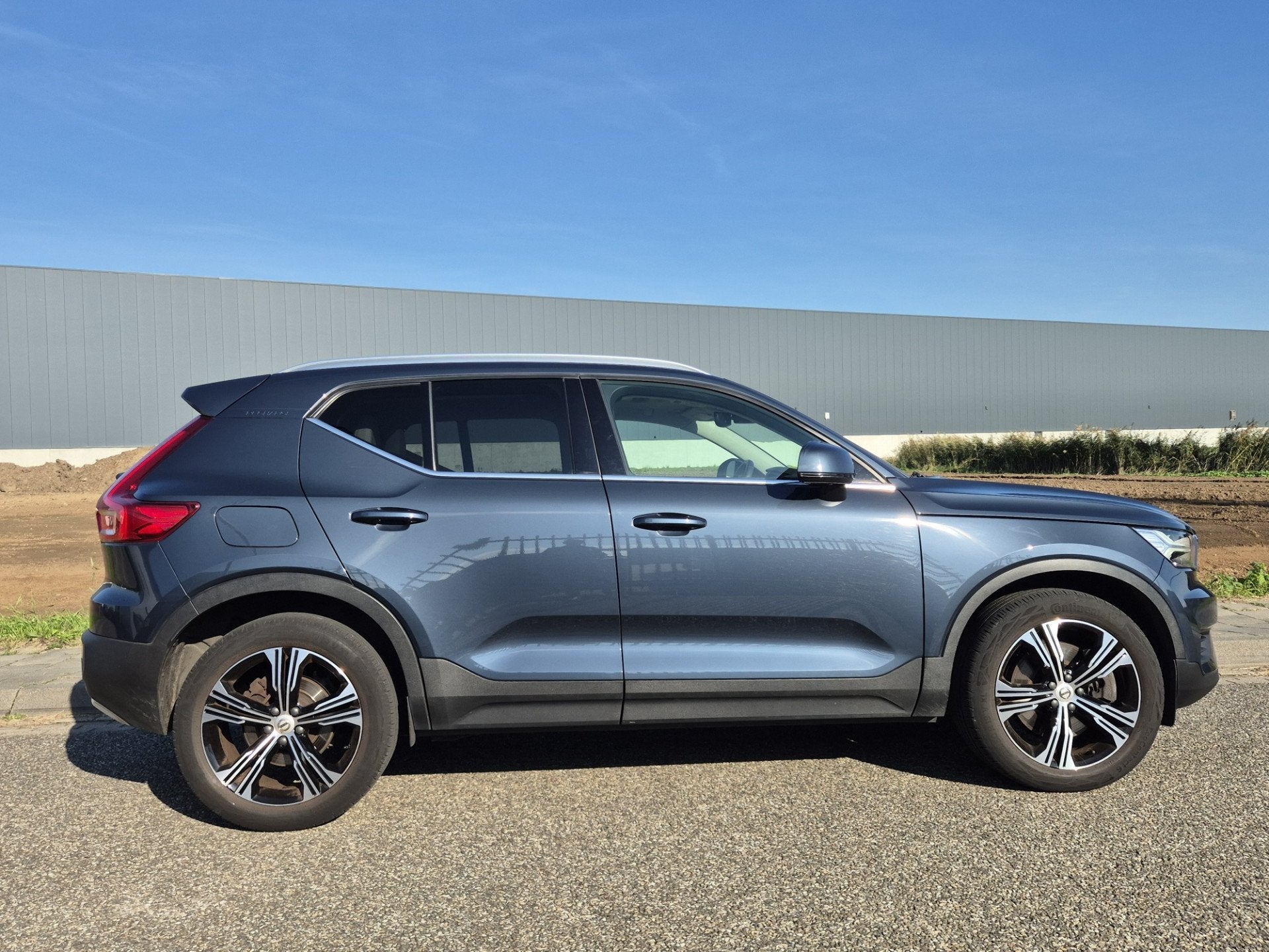 Volvo XC40 1.5 T4 Recharge Trekhaak Panoramadak Leder Standk, Dealer onderhouden, Blauw, Hybride Elektrisch/Benzine, 3 cilinders