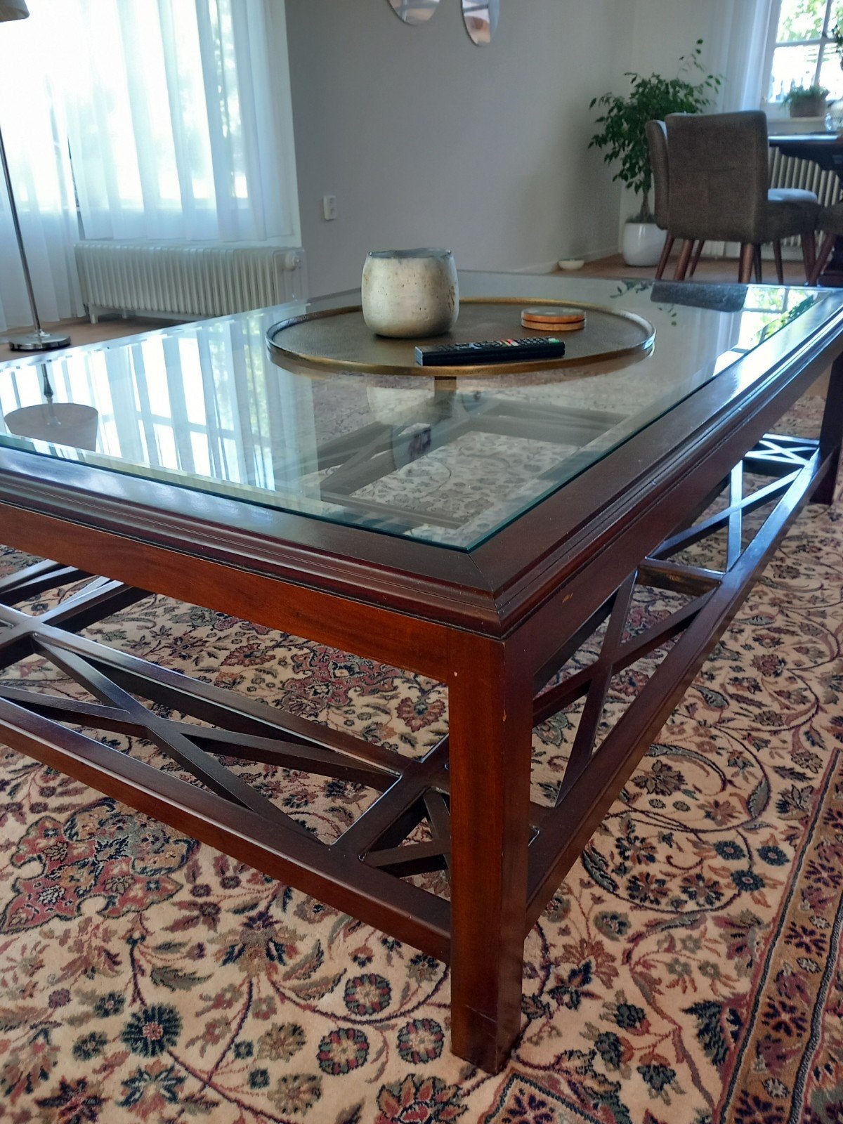 mooie royale salontafel in kersenkleur met glazen blad, Ophalen, Rechthoekig, 150 tot 200 cm, 100 tot 150 cm