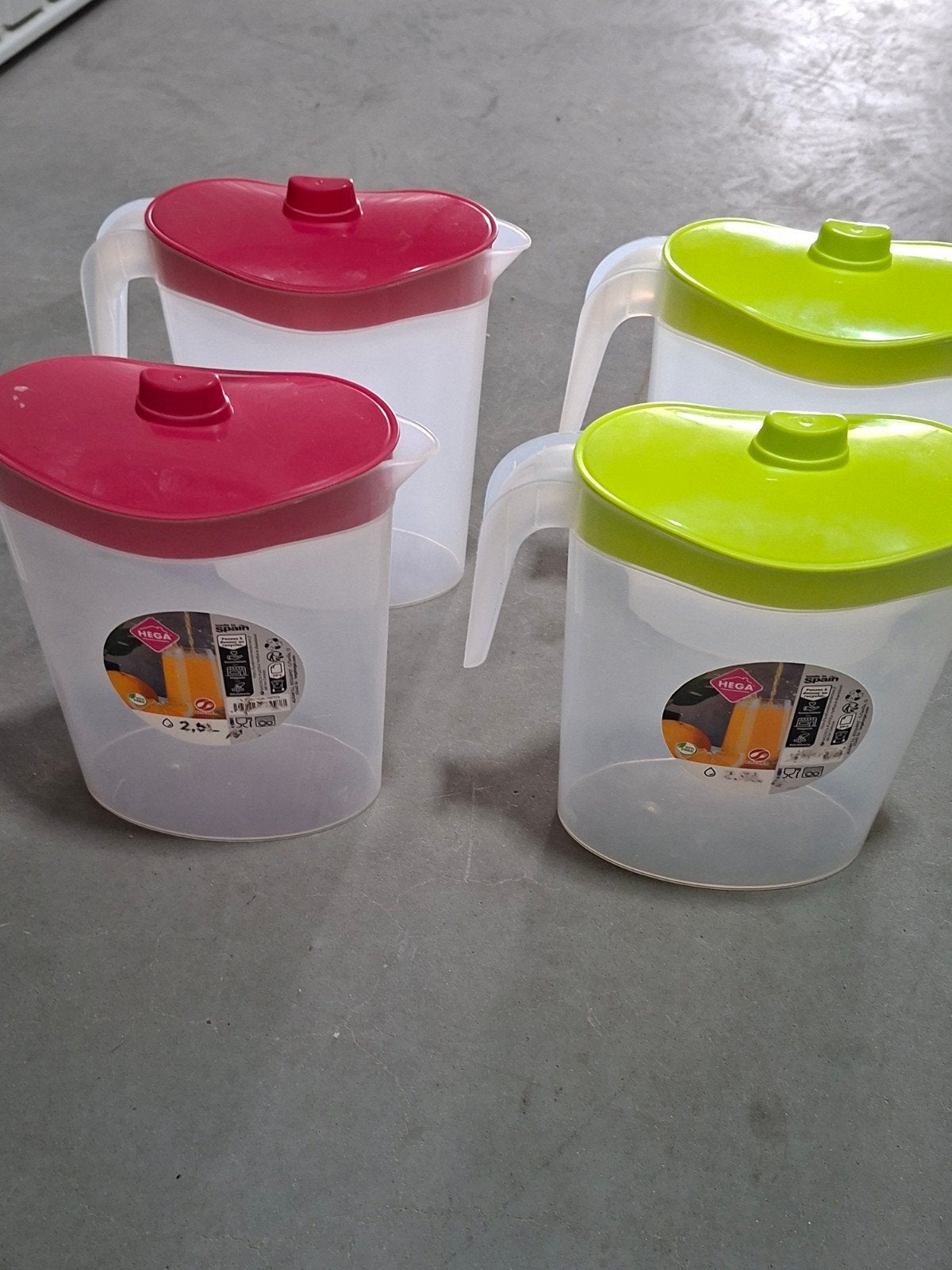 Hega Kunststof Schenkkan met Deksel - 2.5L, Overige typen, Kunststof, Nieuw, Ophalen of Verzenden