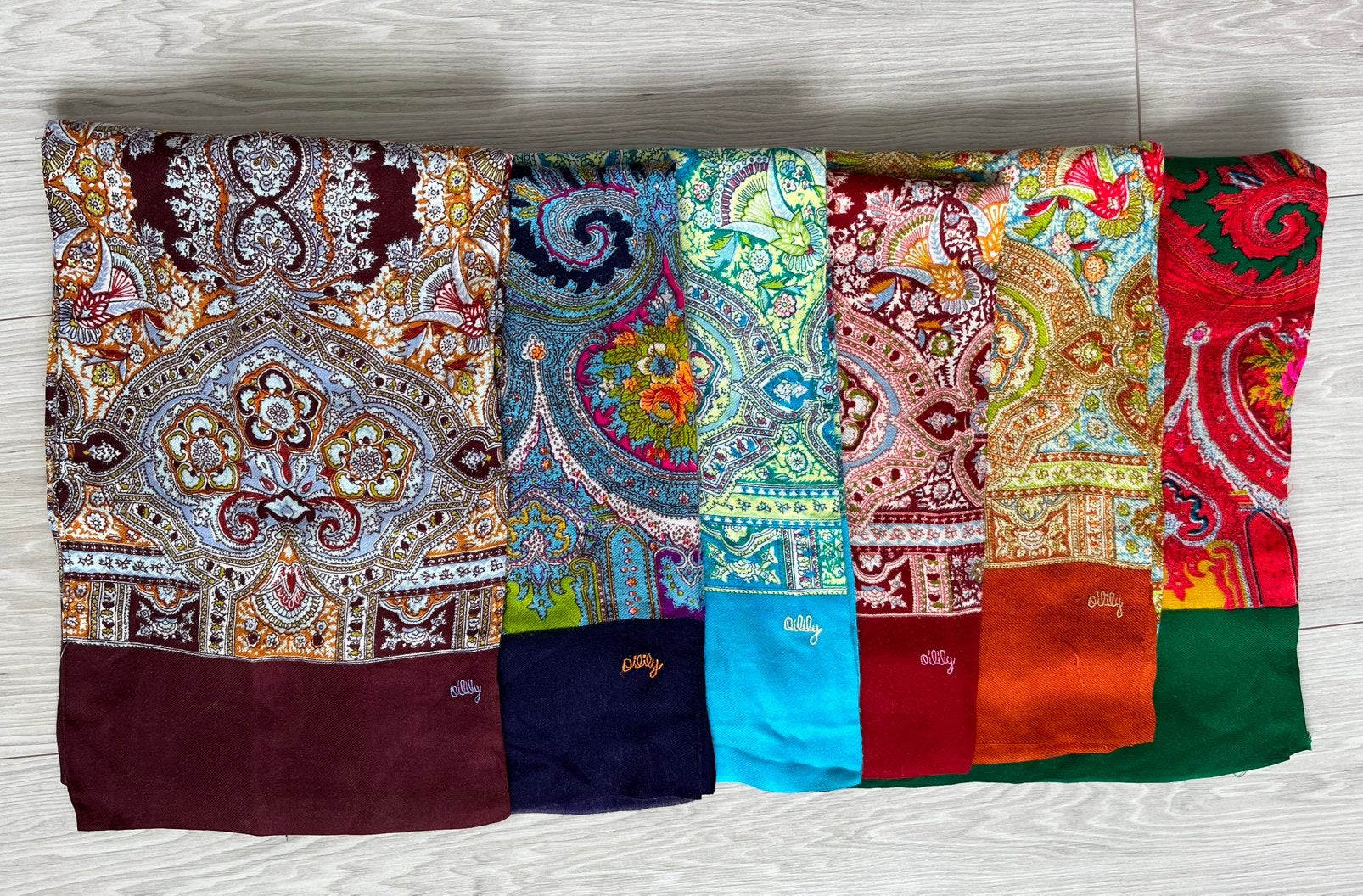 6 sjaaltjes Oilily, Ophalen of Verzenden, Gedragen, Sjaal