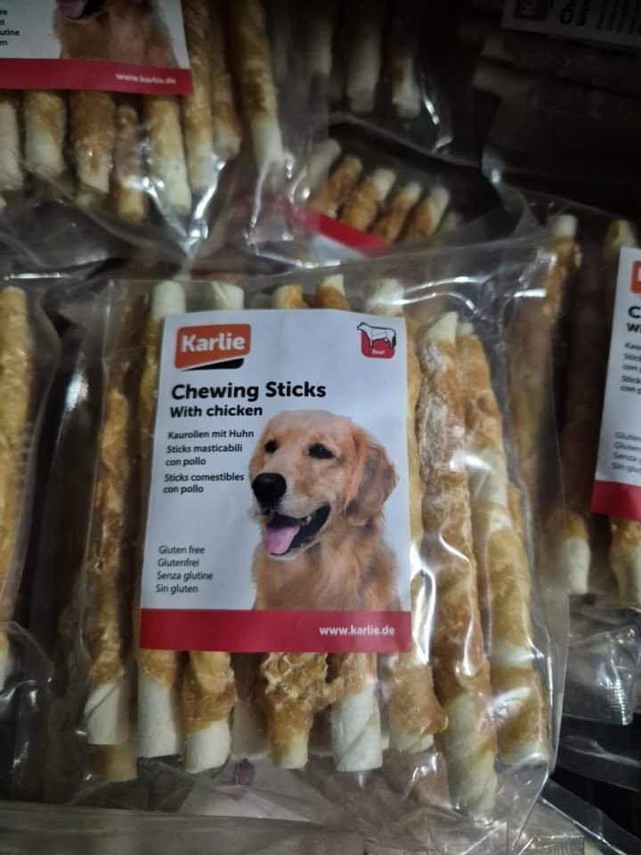 Partij hondensnacks kauwstaafjes met kip van Karlie 50st, Ophalen of Verzenden, Kat