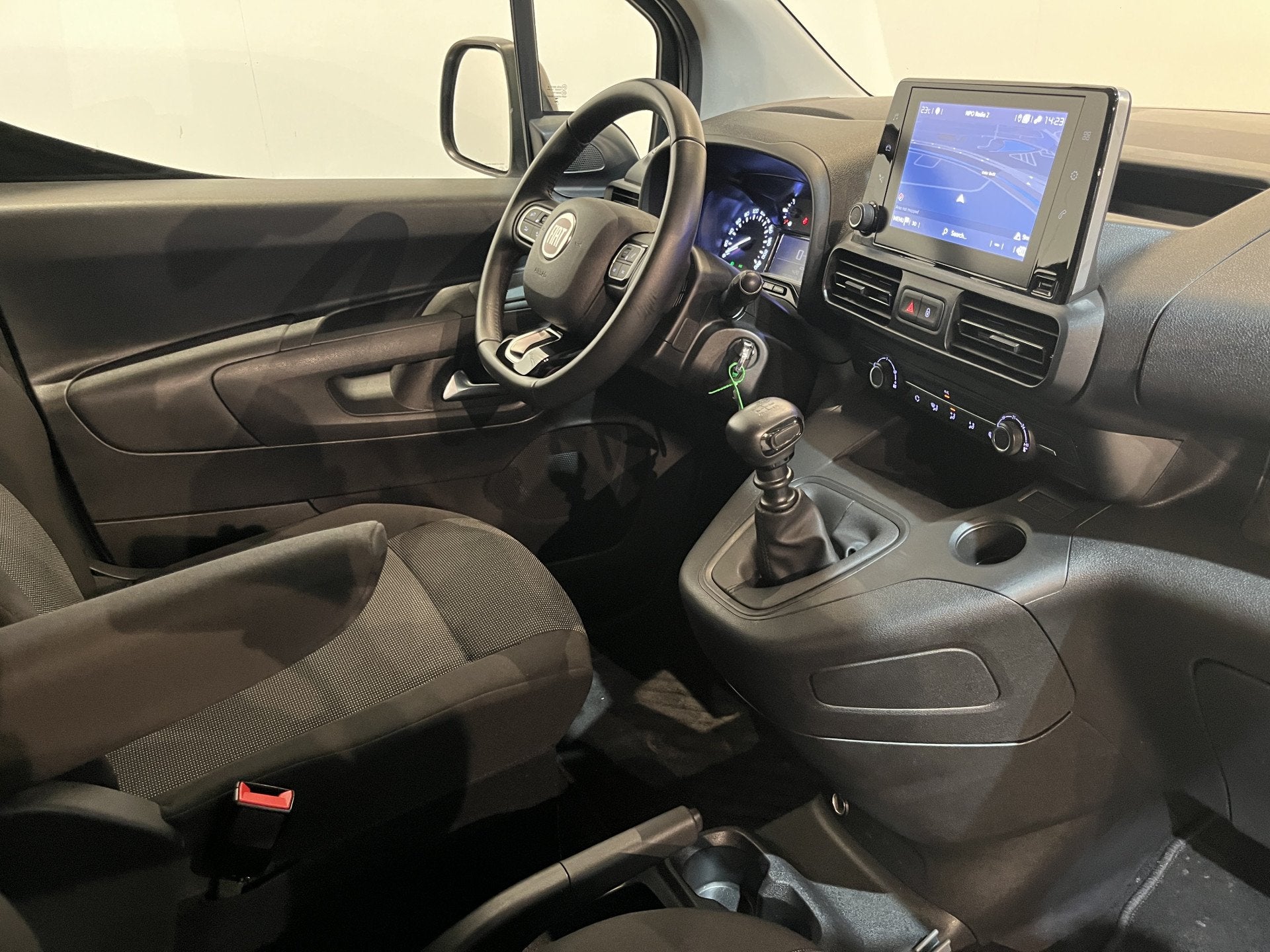 Fiat Doblò 1.5 BlueHDi 100 PK L1 / Euro 6 / Airco / CarPlay, Voorwielaandrijving, Stof, 4 cilinders, Met garantie (alle)