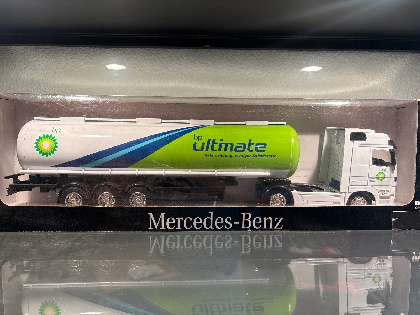 NewRay Mercedes-Benz BP Ultimate Tankwagen 1:32, Ophalen of Verzenden, Nieuw, Bus of Vrachtwagen, Overige merken